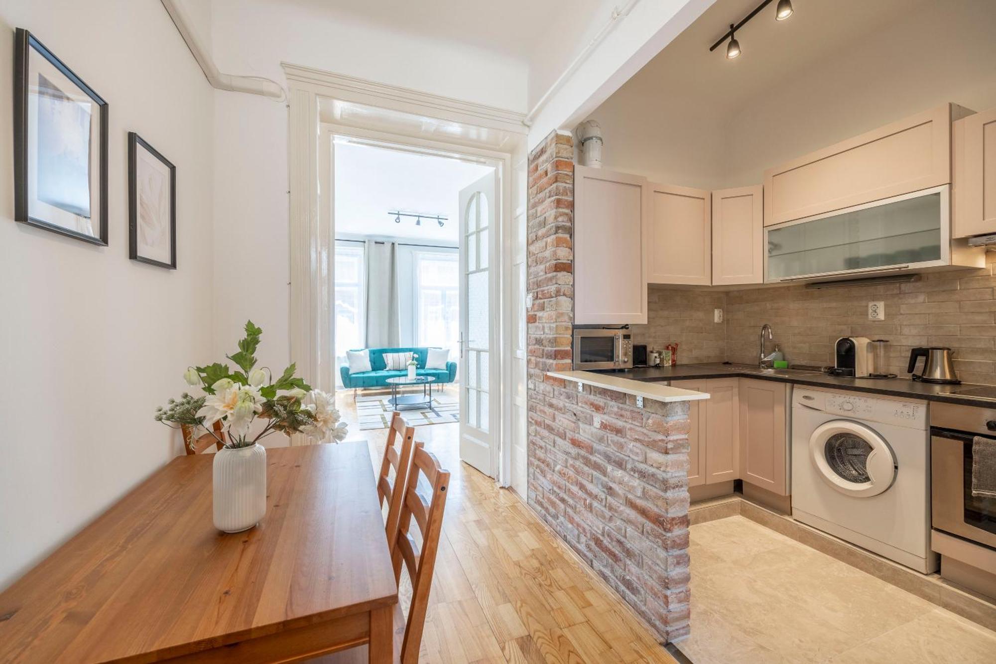 Stylish & Cozy City Center Apartment By Prestige Homes Boedapest Buitenkant foto